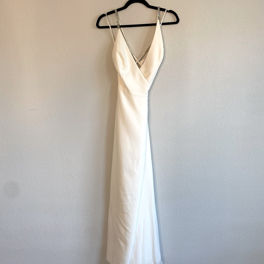 Vera Wang wedding dress size 4 cream NWT